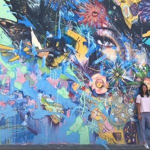 Meet your Posher, Maya